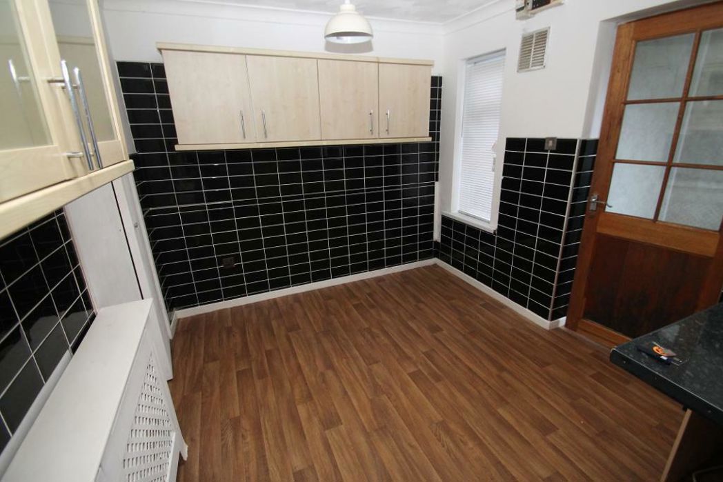 Property image 5 of 16