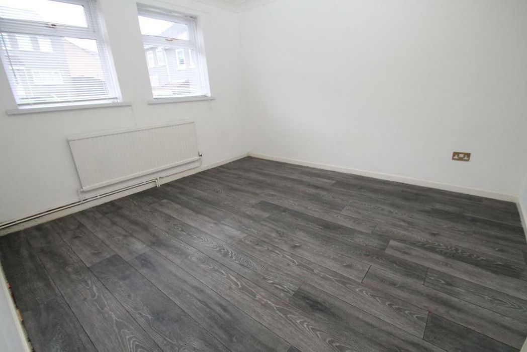 Property image 10 of 16