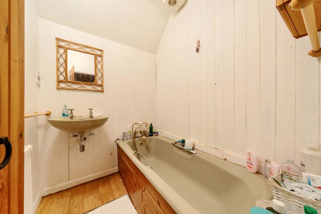 Property image 7 of 12