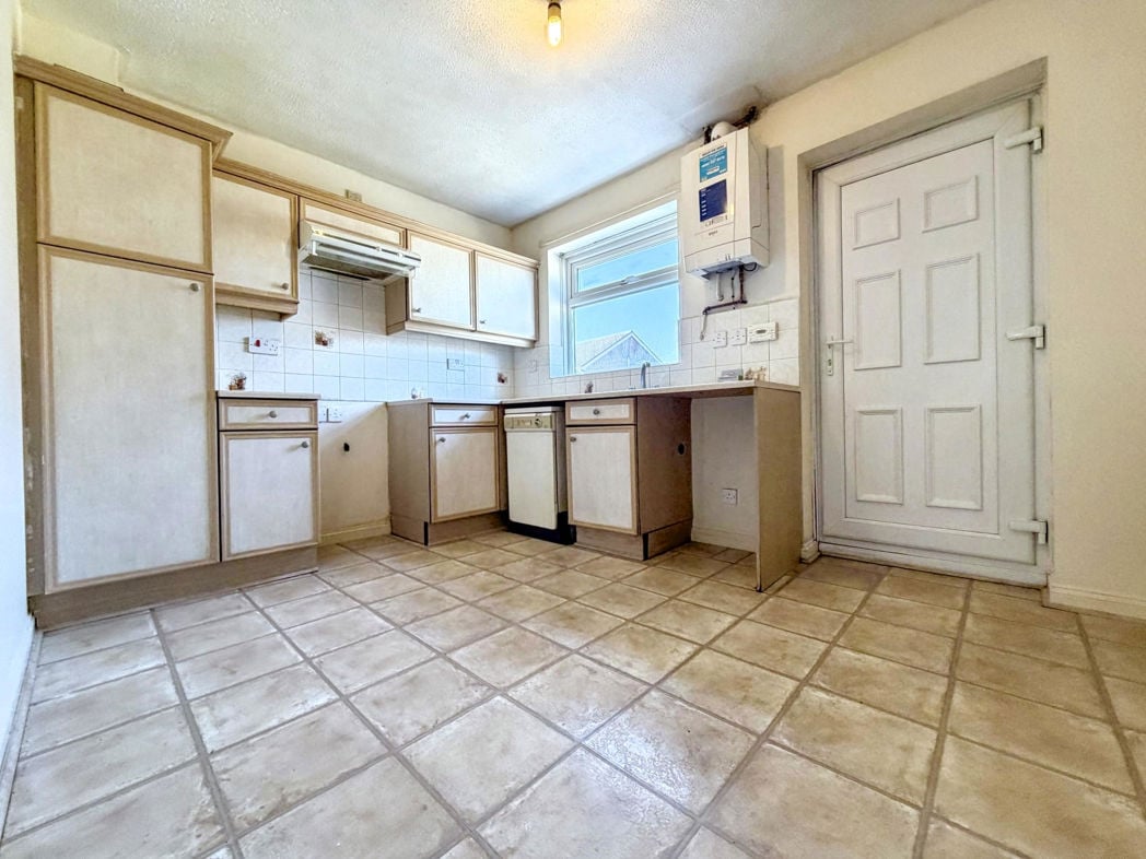Property image 5 of 12