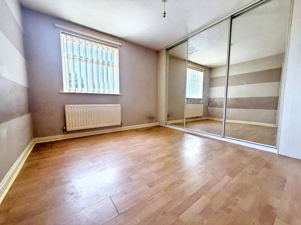 Property image 6 of 12