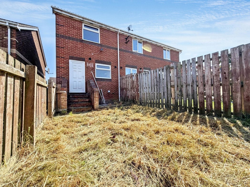 Property image 11 of 12