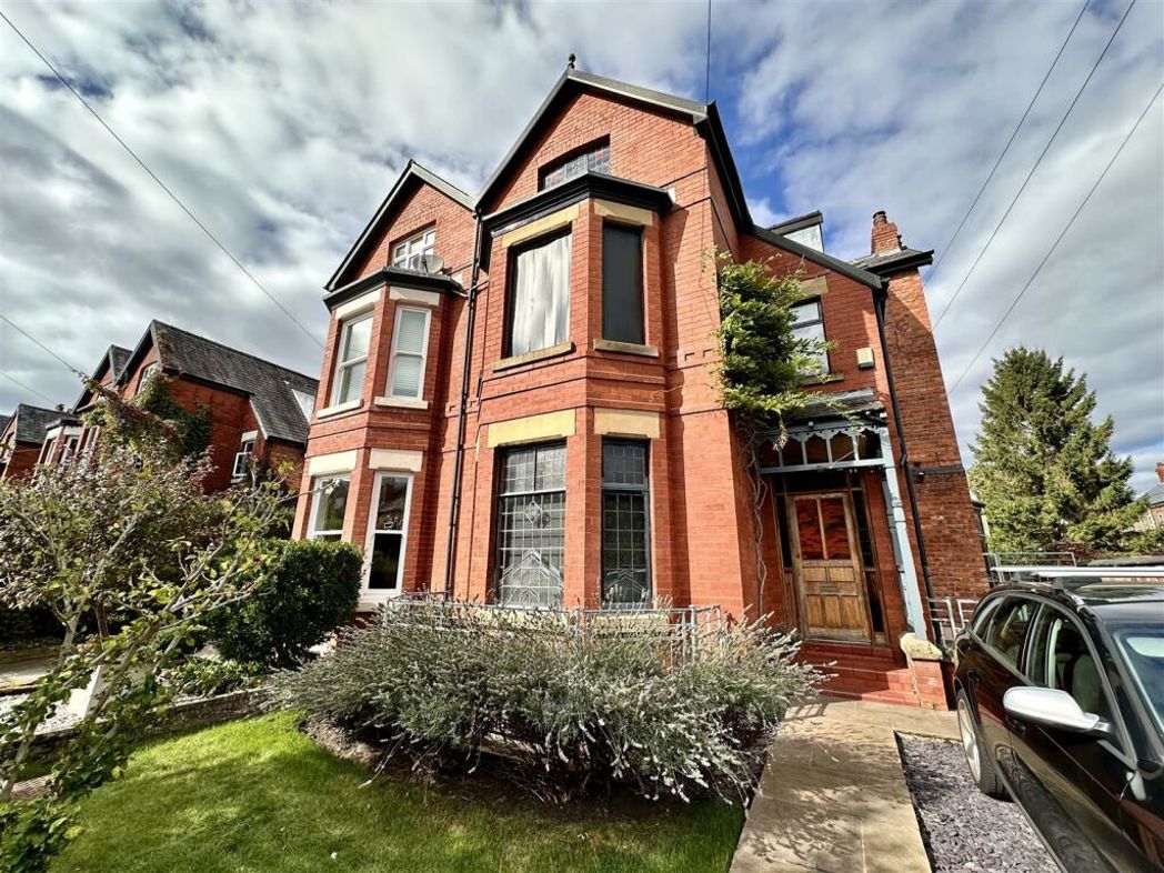 Property image 1 of 14