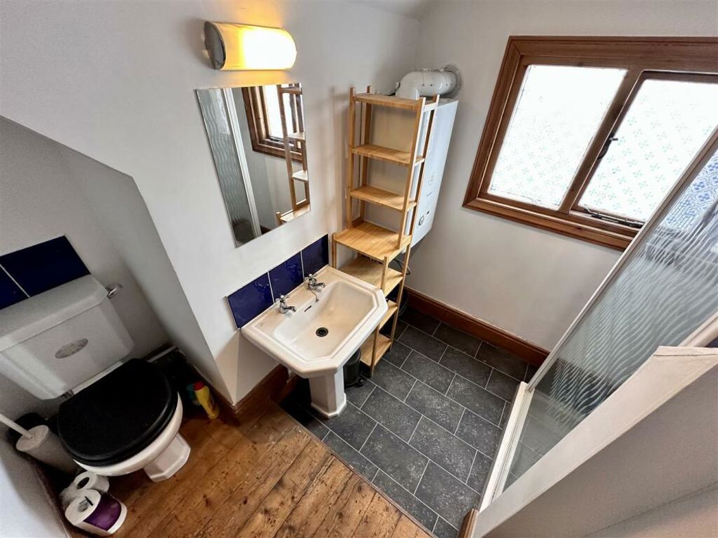 Property image 10 of 14