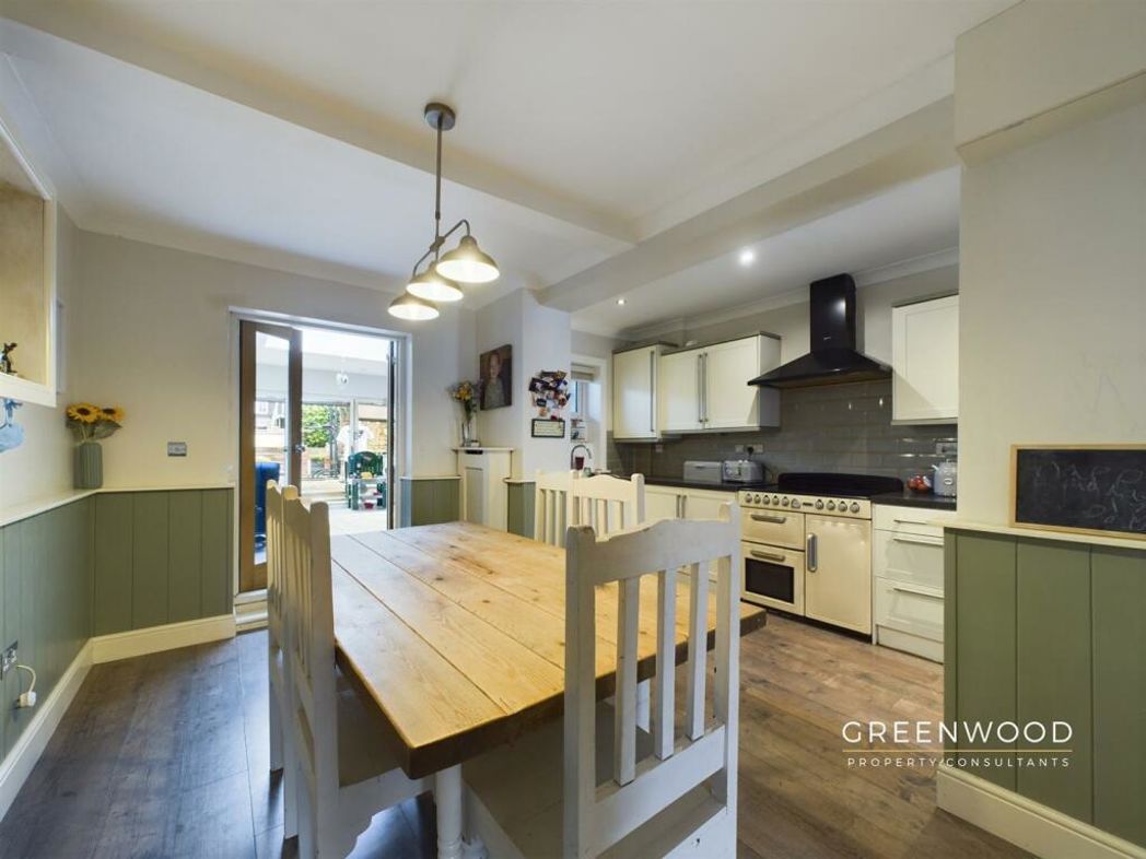 Property image 3 of 27