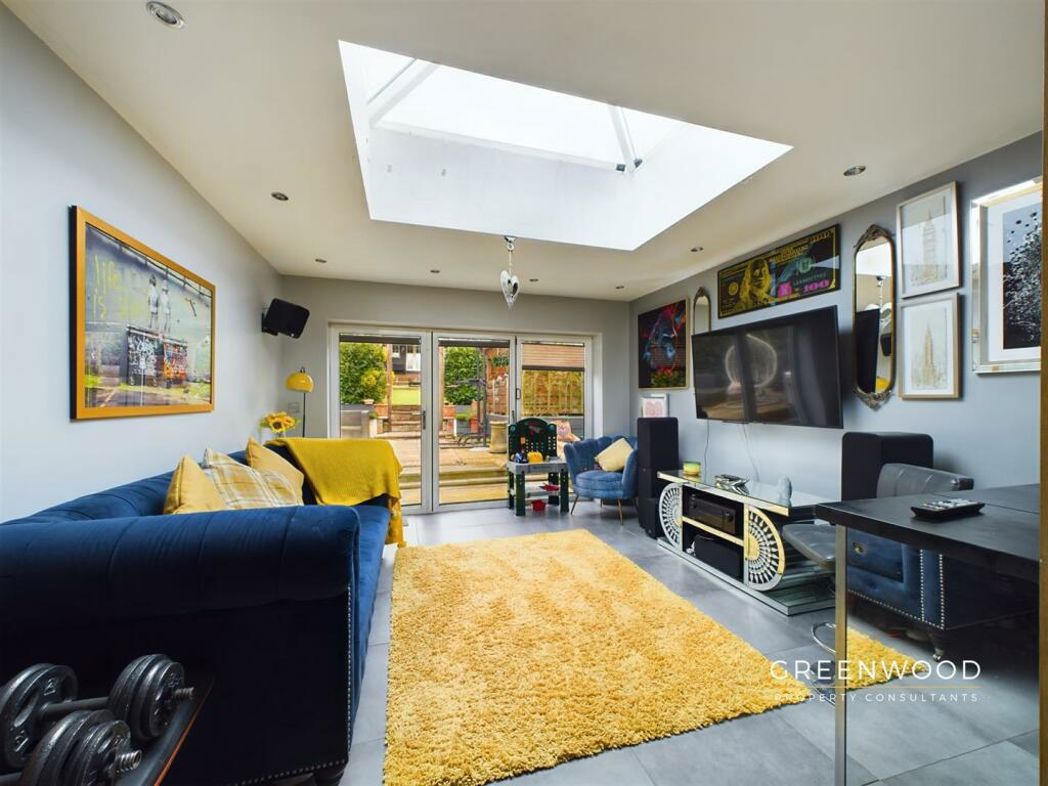 Property image 4 of 27