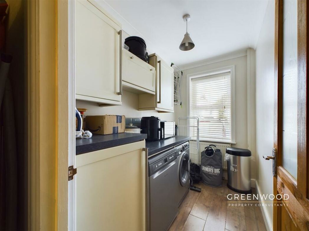 Property image 8 of 27
