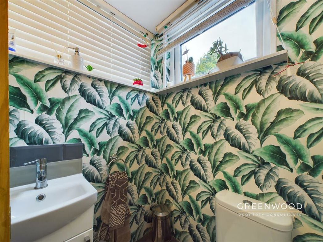 Property image 10 of 27