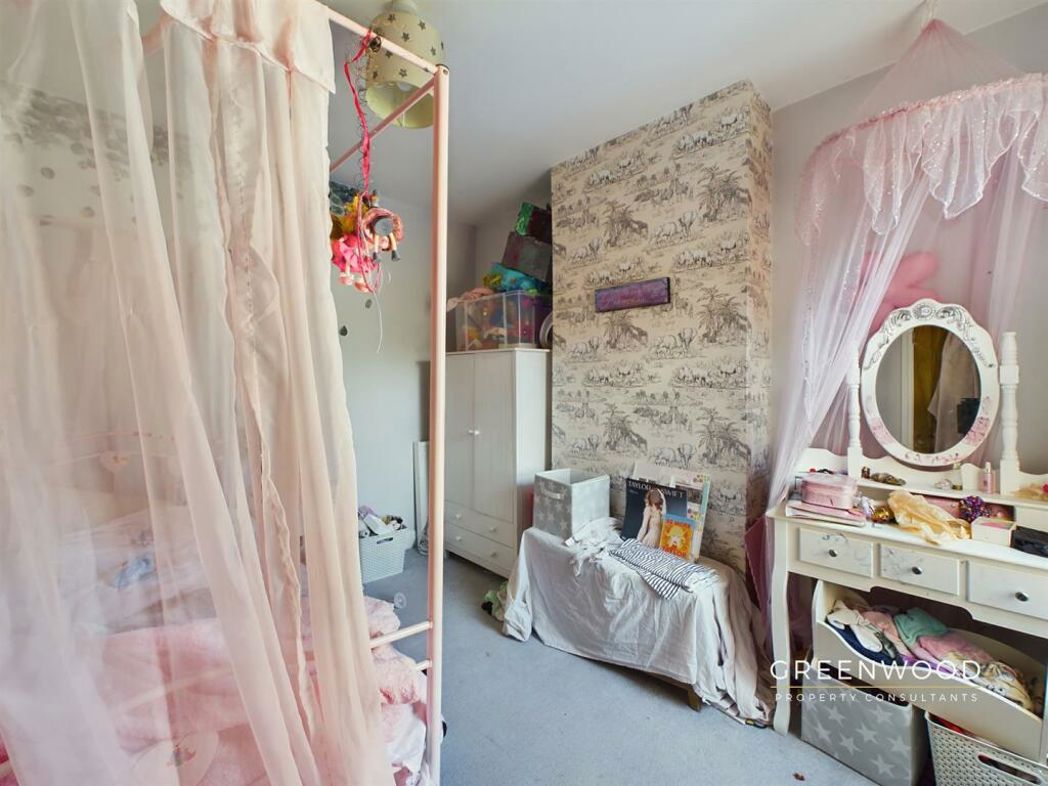 Property image 13 of 27