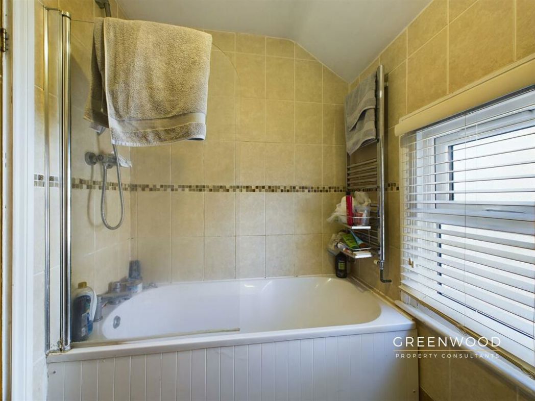 Property image 15 of 27