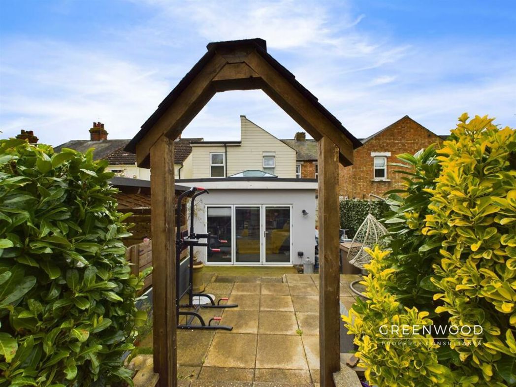 Property image 23 of 27