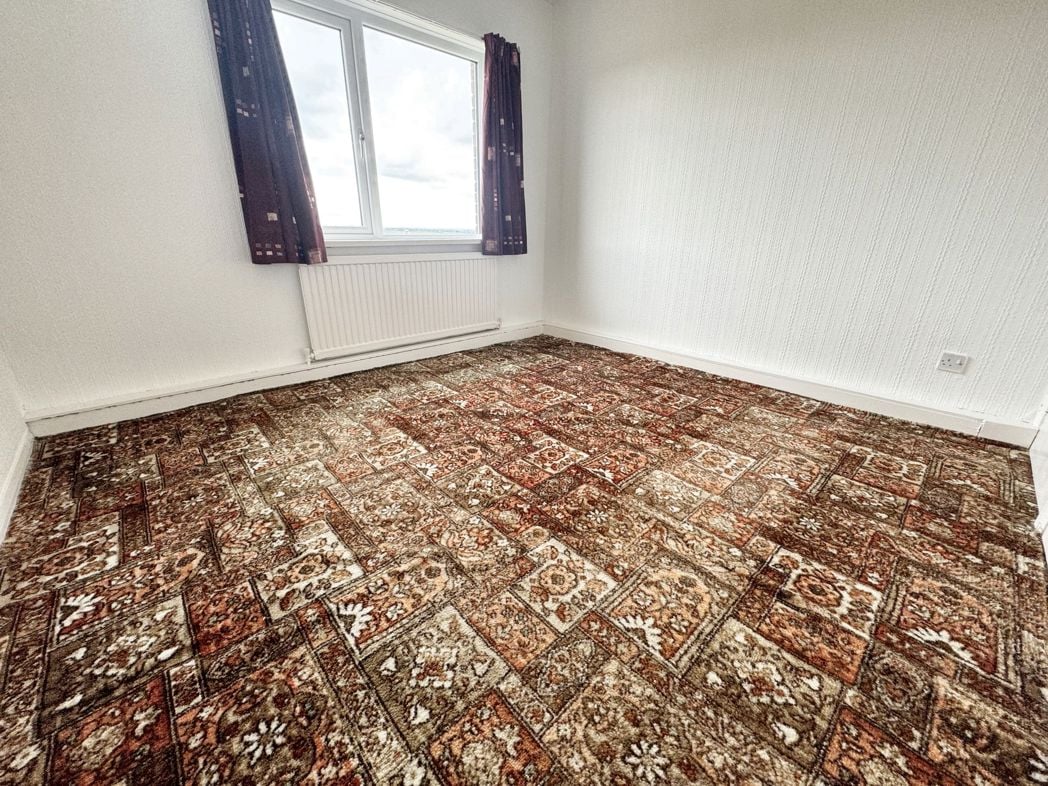 Property image 11 of 19