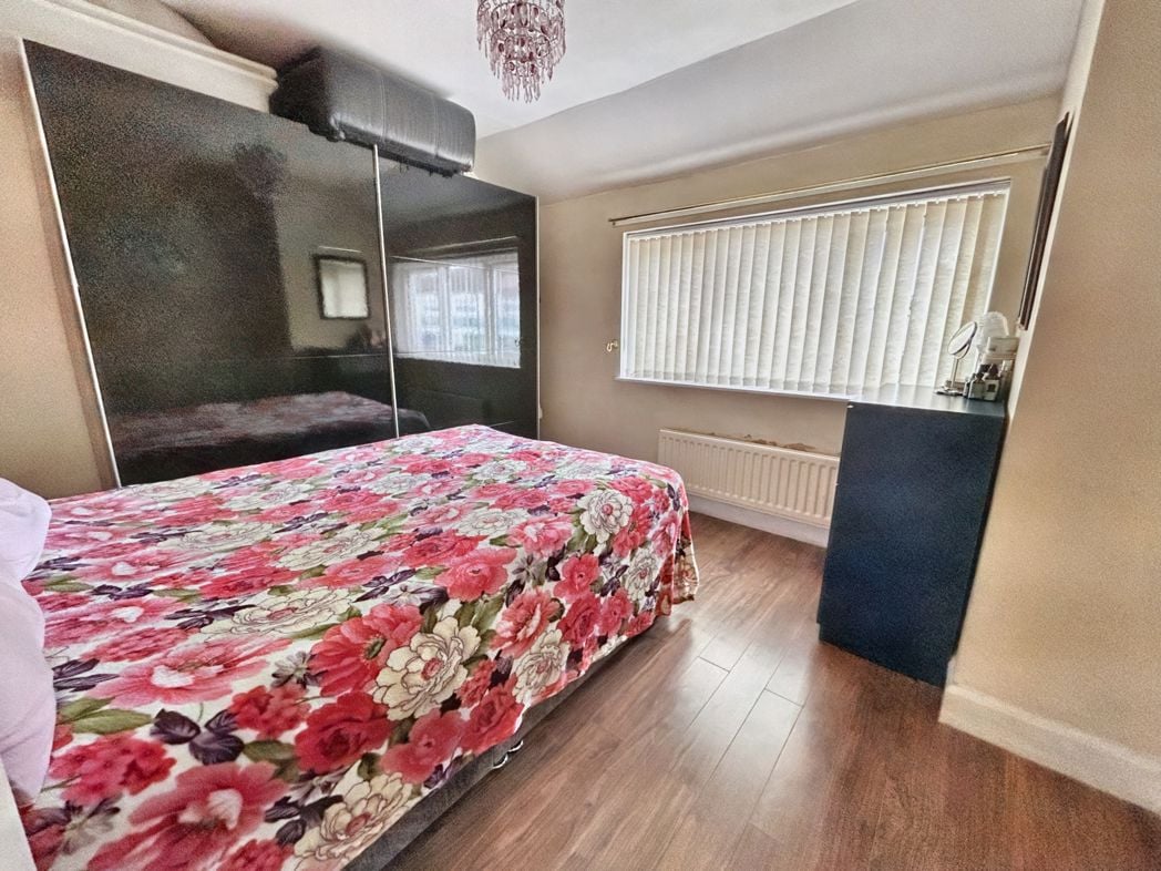 Property image 10 of 12