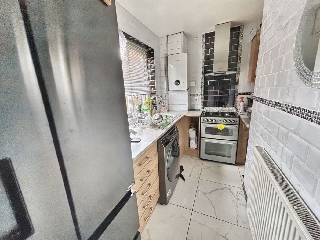 Property image 4 of 12
