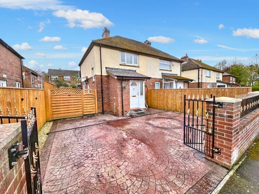 Property image 1 of 12