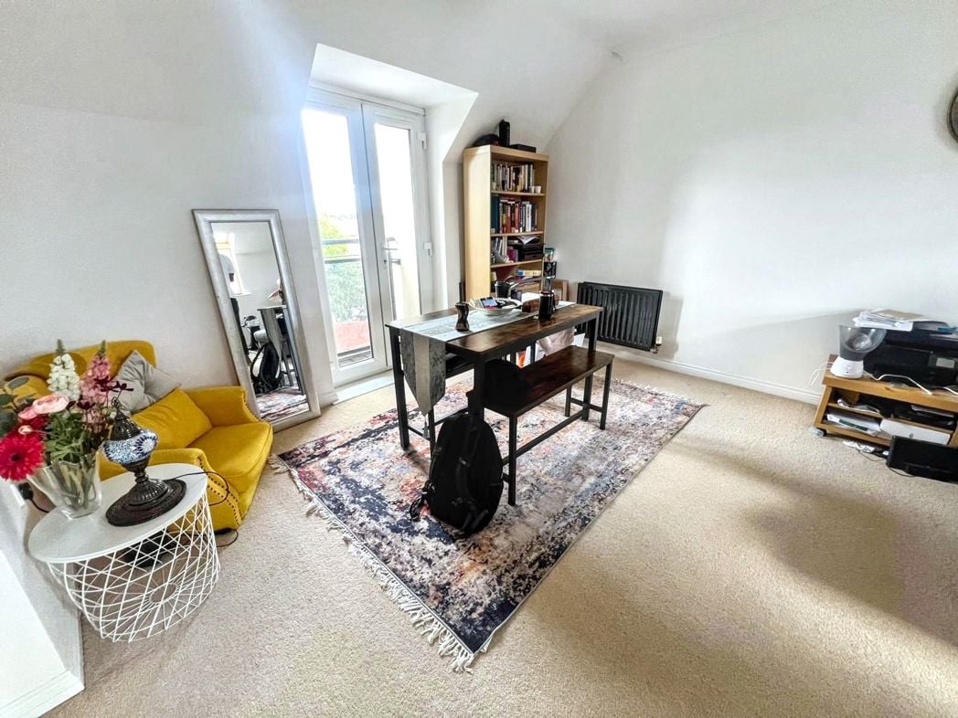 Property image 4 of 14