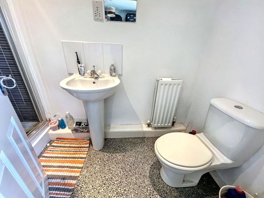 Property image 10 of 14