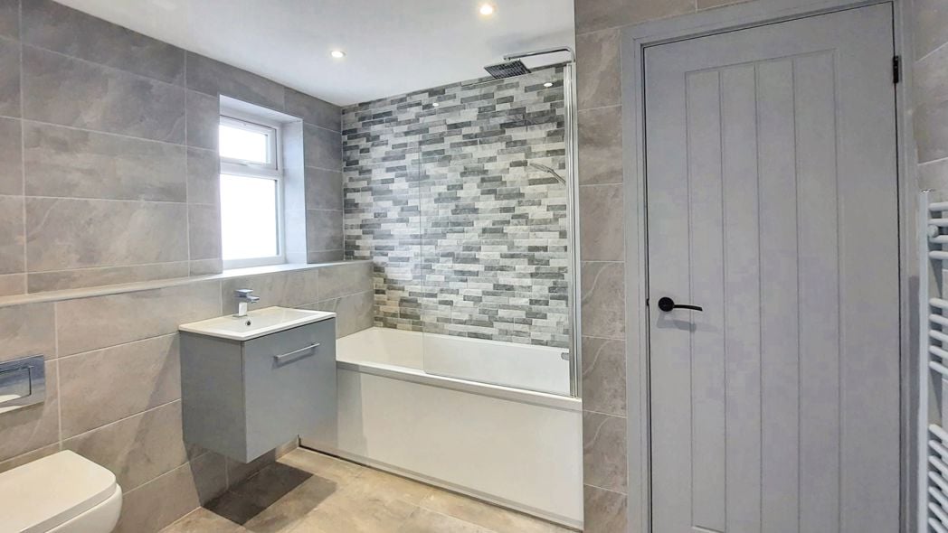 Property image 2 of 10