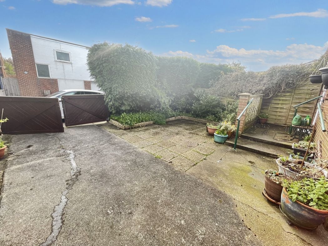 Property image 14 of 15