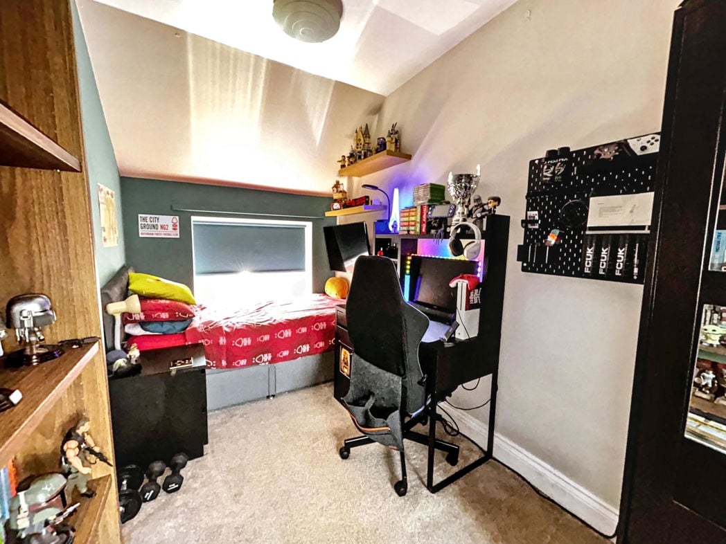 Property image 14 of 21