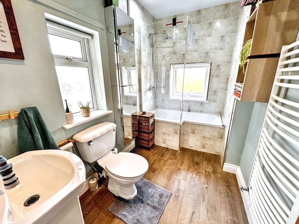Property image 17 of 21