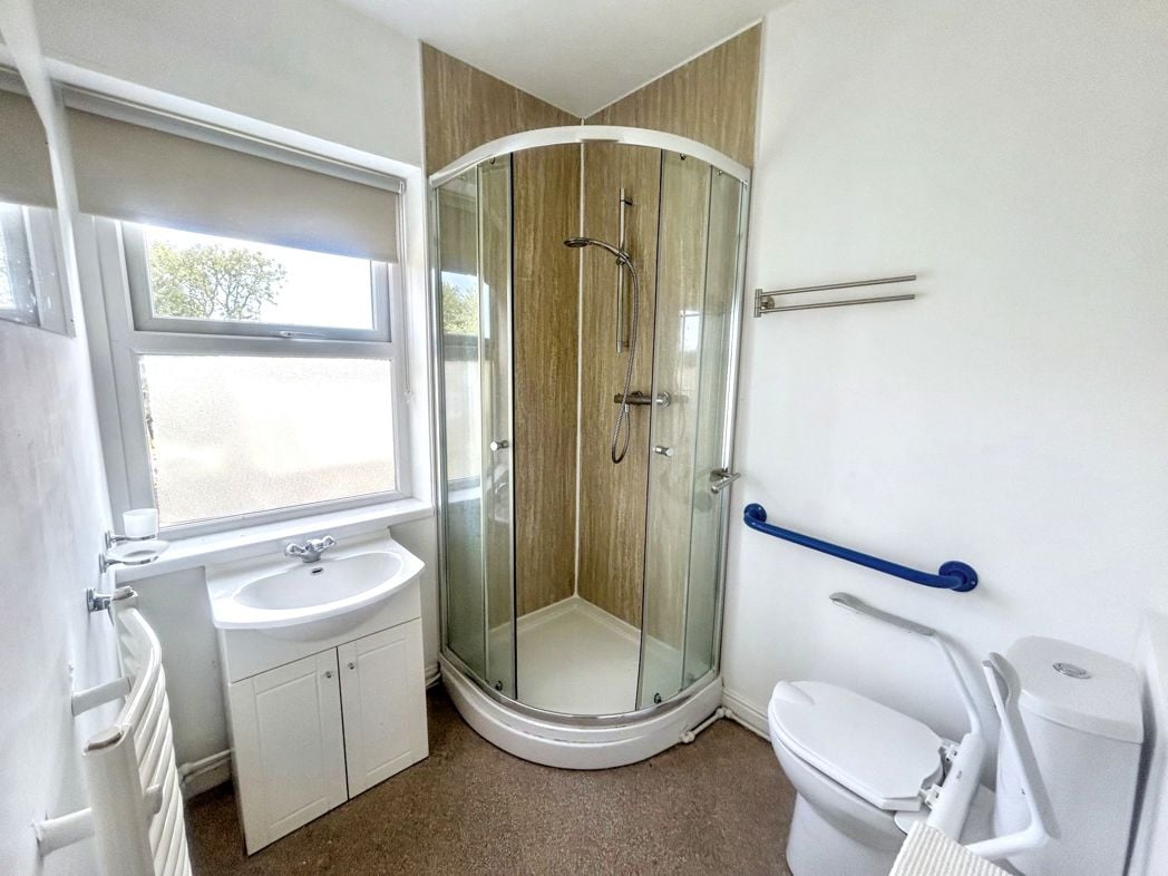Property image 3 of 7