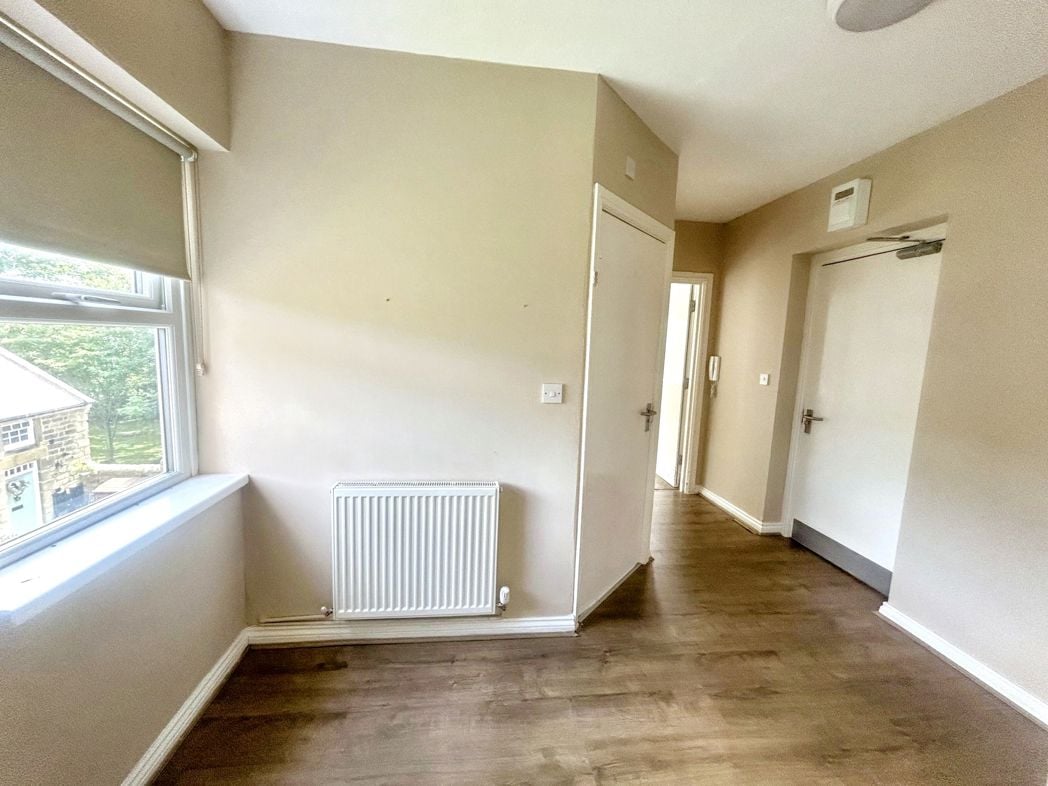 Property image 4 of 7