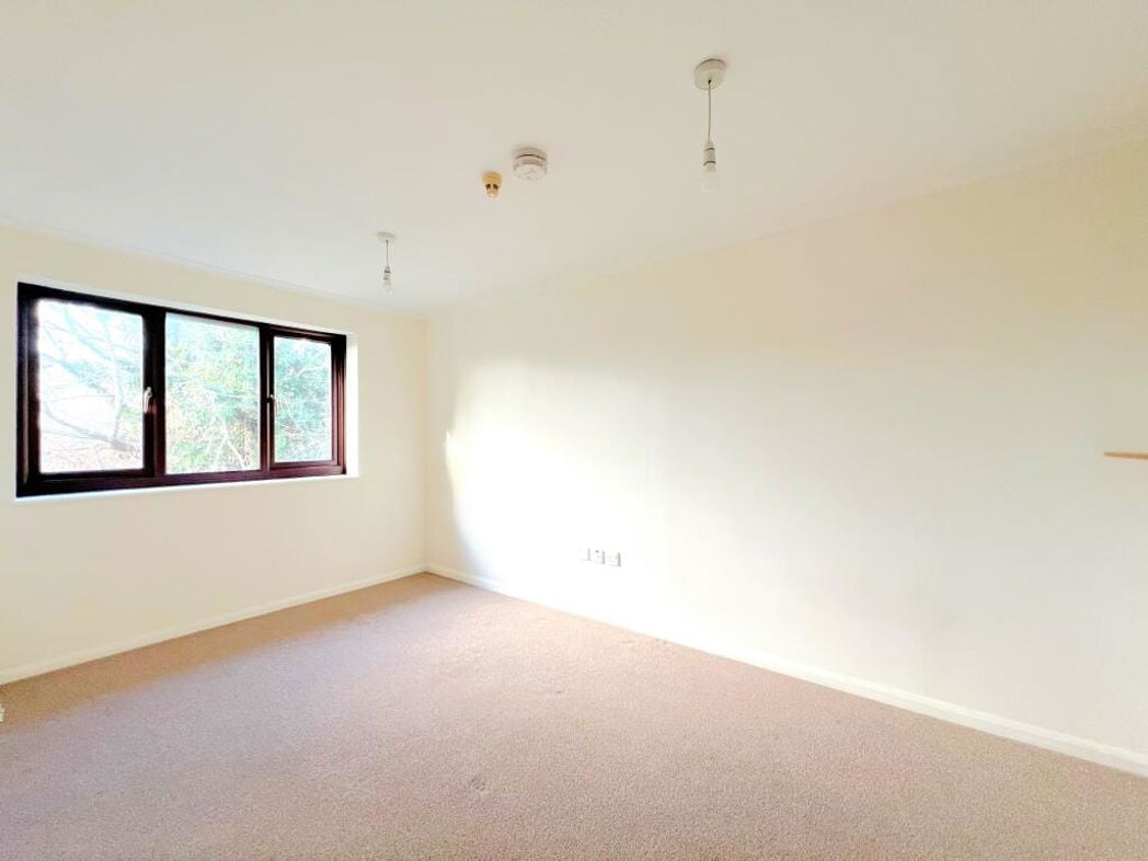 Property image 3 of 7