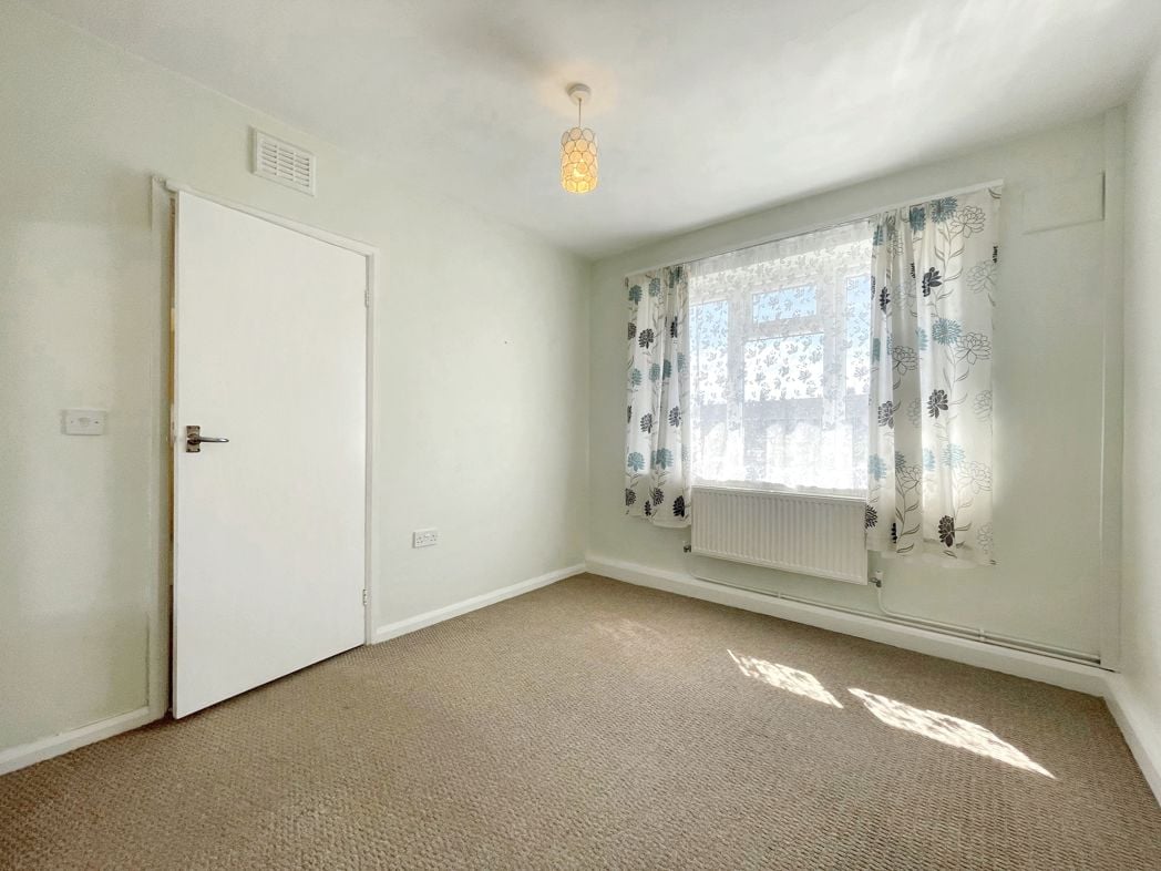 Property image 6 of 11