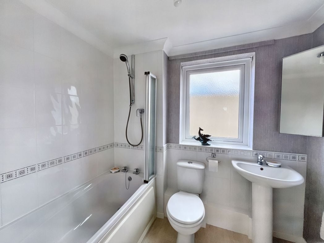 Property image 6 of 17