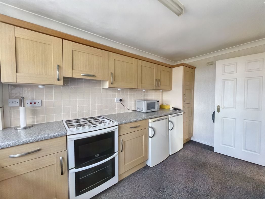 Property image 10 of 17