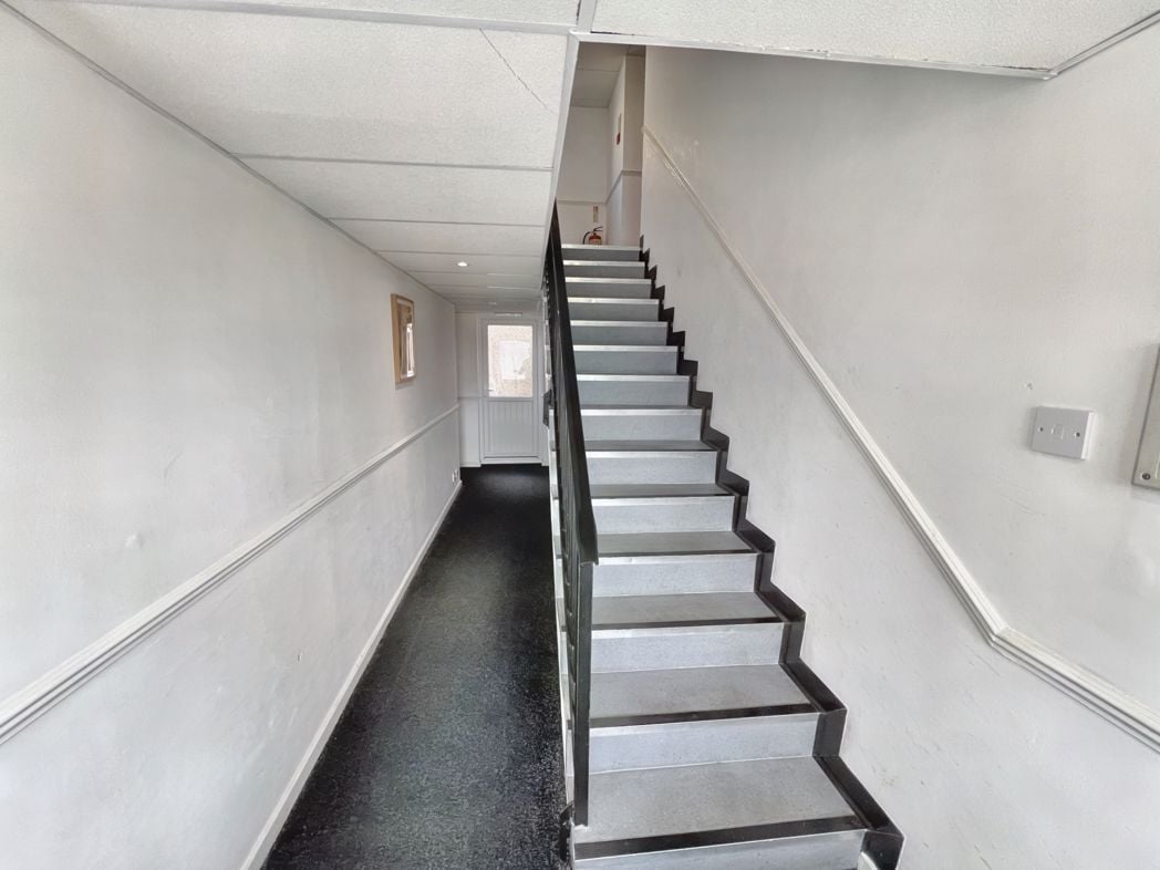 Property image 15 of 17