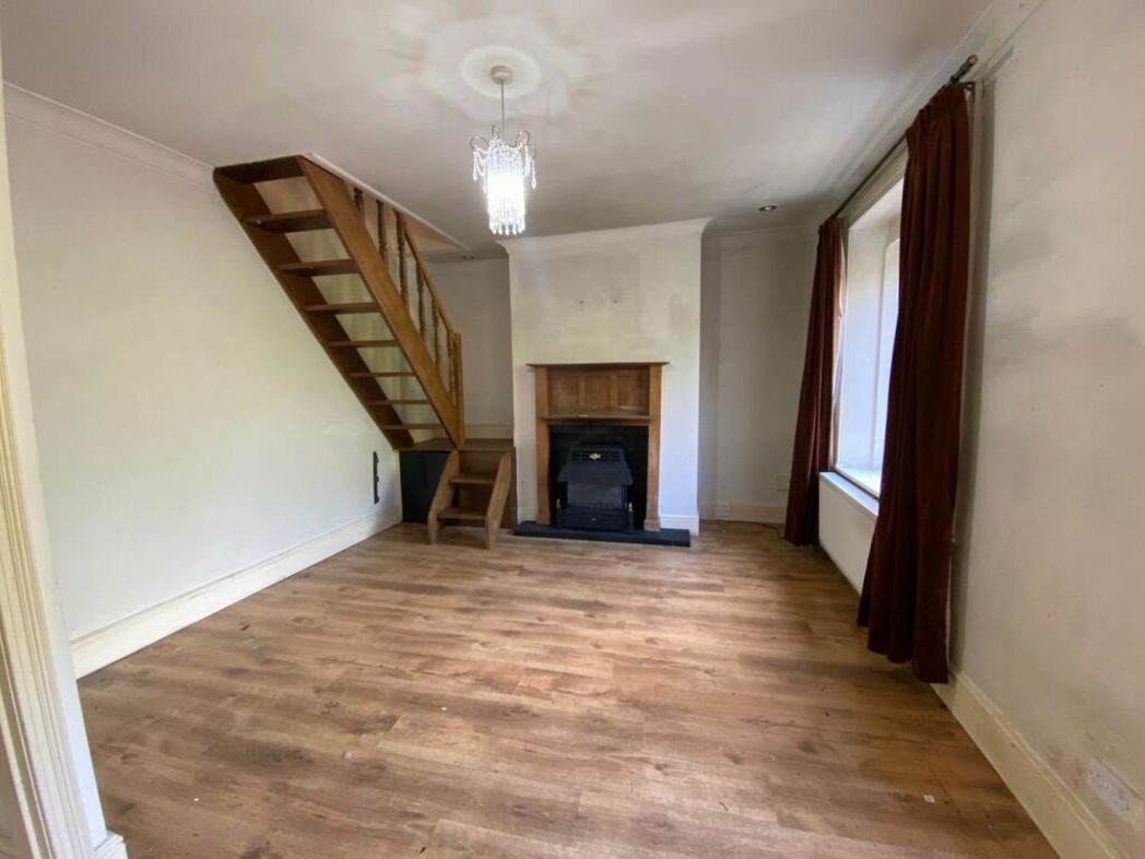 Property image 2 of 12