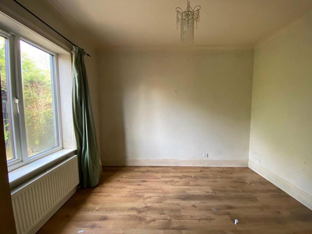 Property image 5 of 12