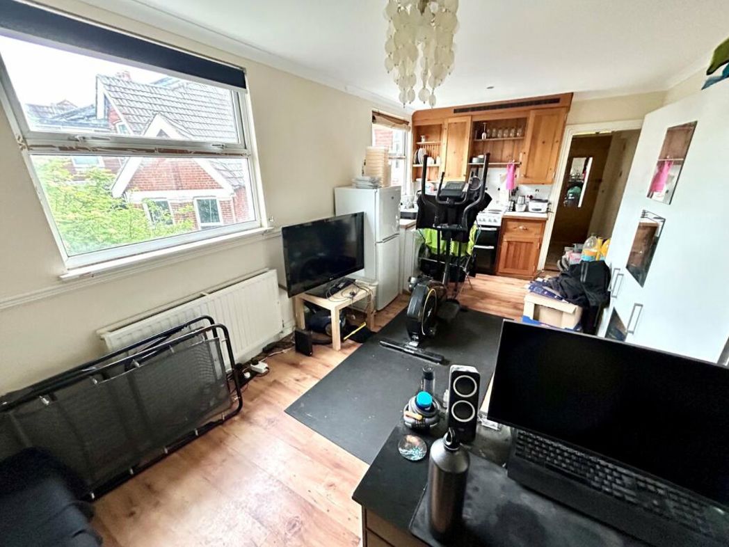 Property image 4 of 9