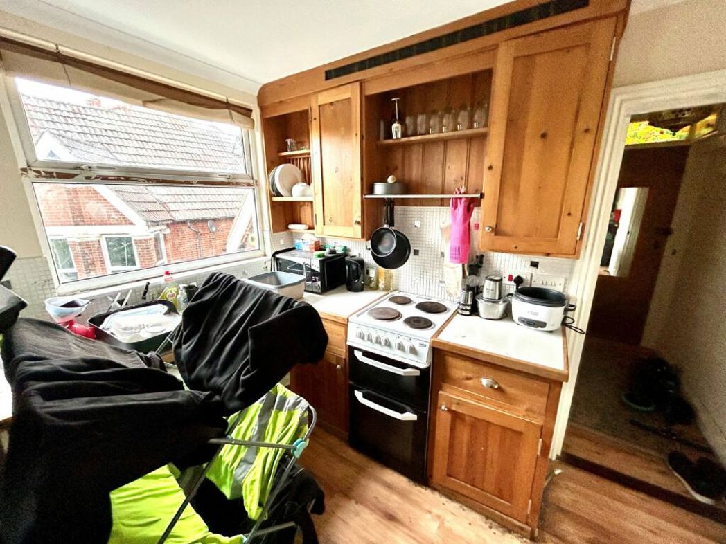 Property image 6 of 9
