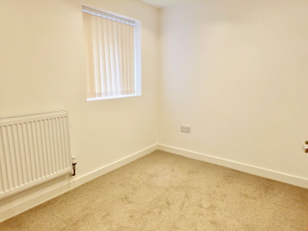 Property image 4 of 16