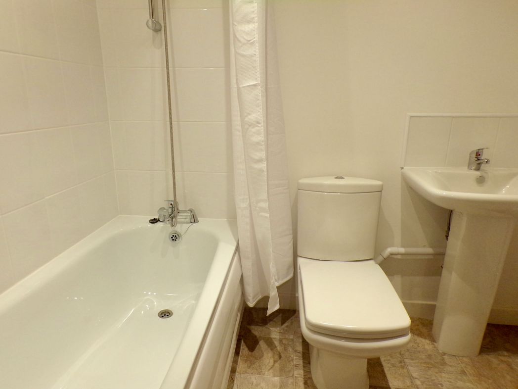 Property image 5 of 16