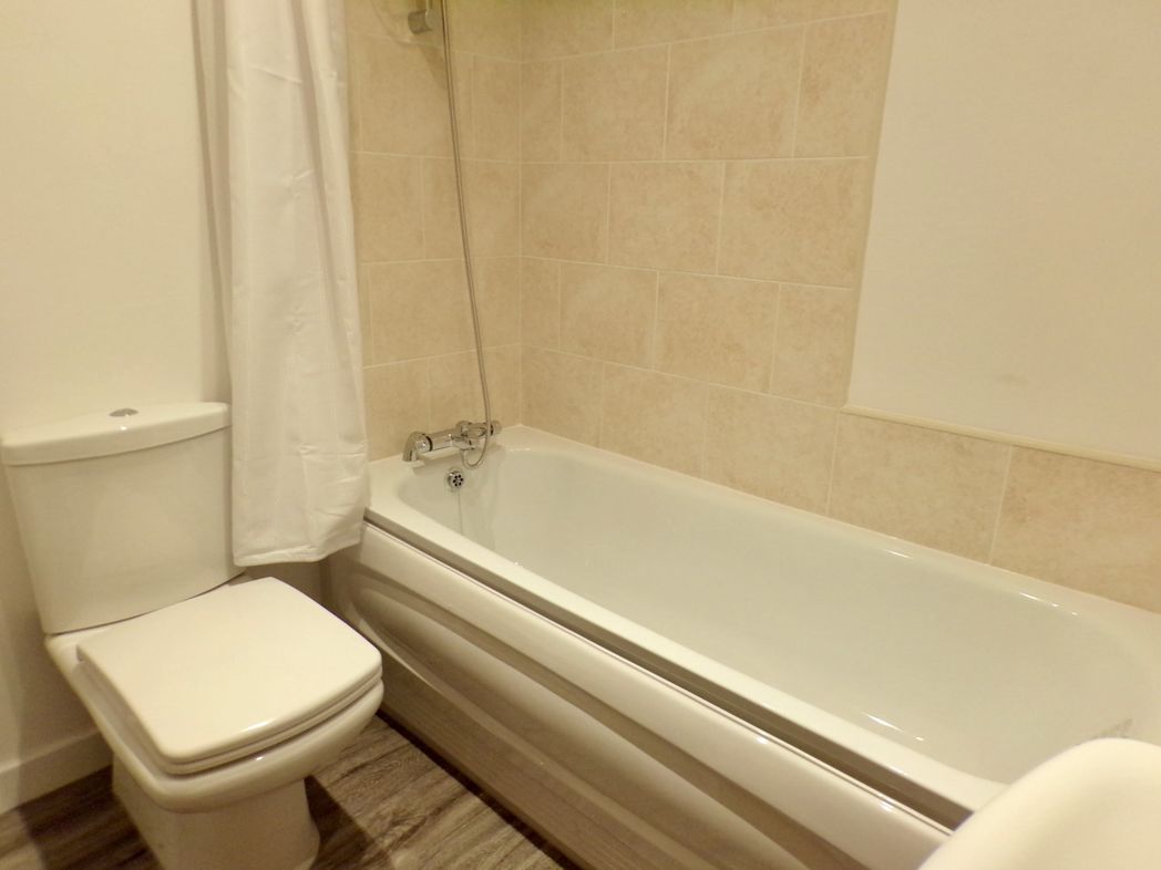 Property image 6 of 16