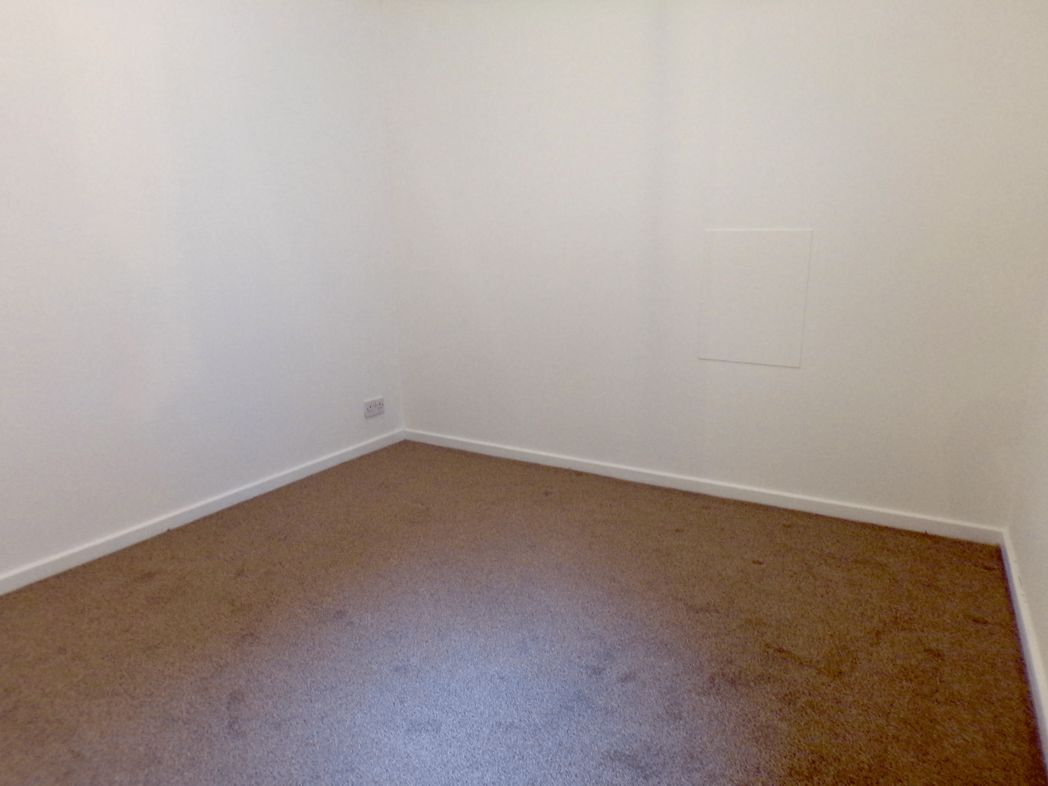 Property image 10 of 16