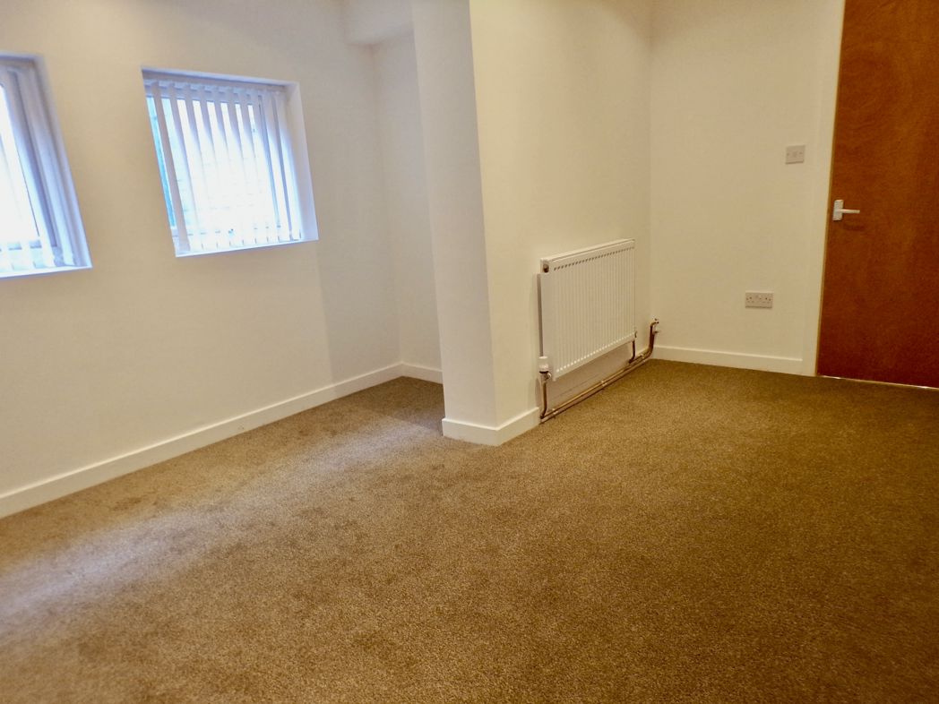 Property image 14 of 16