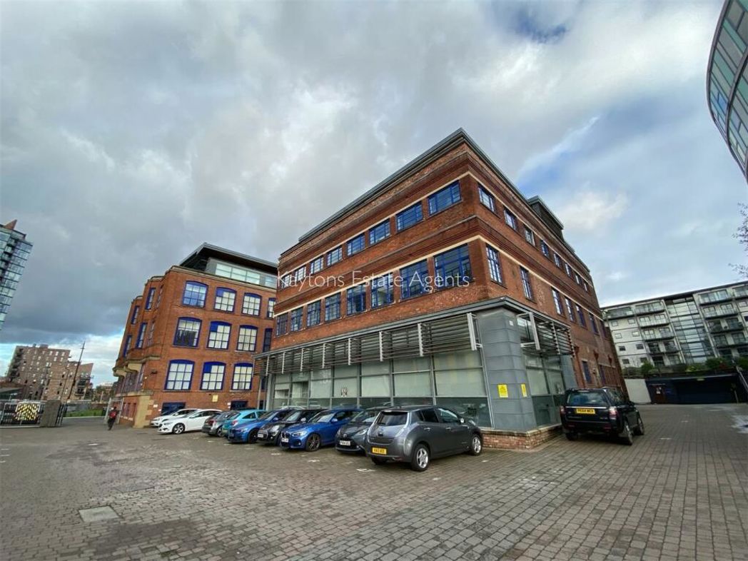 Property image 12 of 14