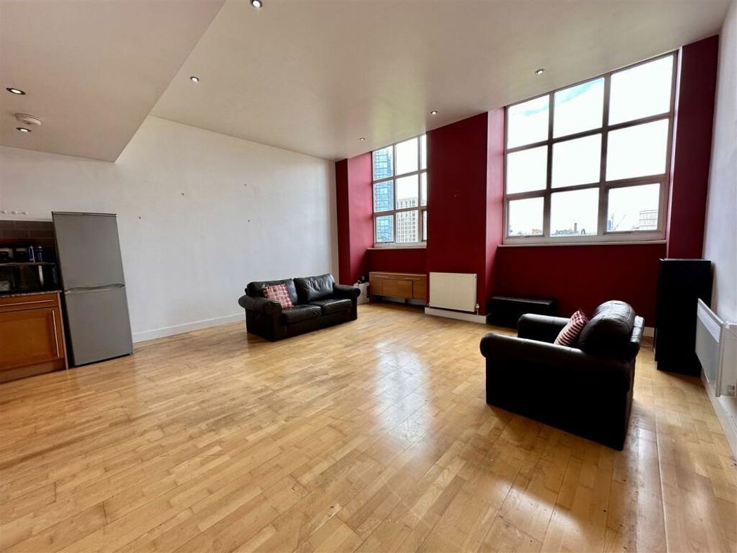 Property image 4 of 14