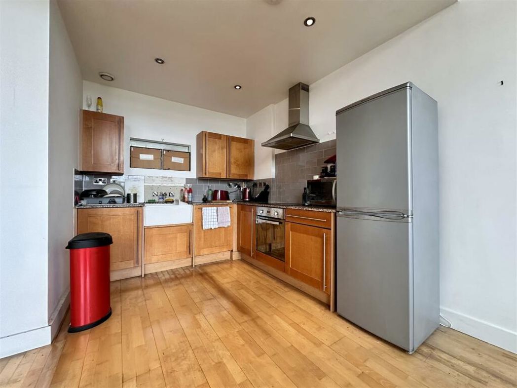 Property image 3 of 14