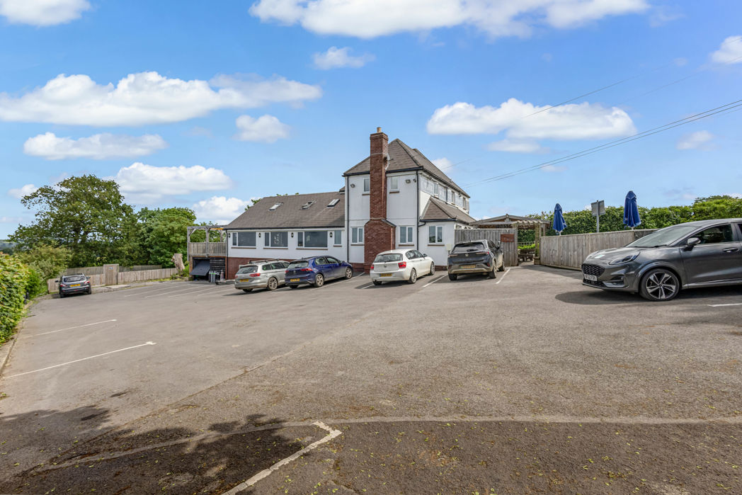 Property image 4 of 30