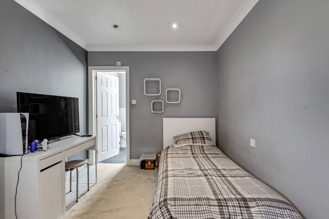Property image 20 of 30