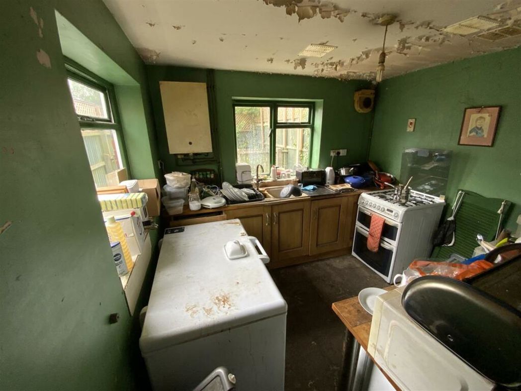 Property image 5 of 8