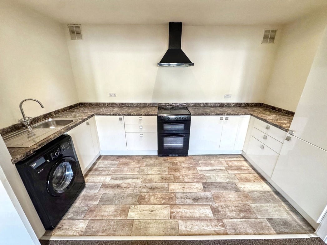 Property image 3 of 10