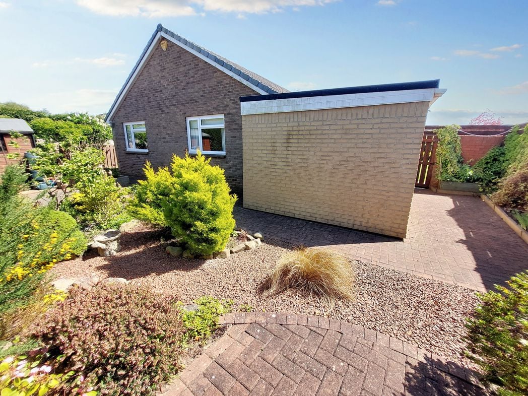 Property image 14 of 15
