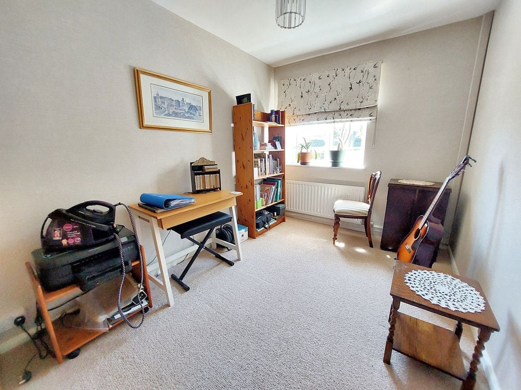 Property image 9 of 15